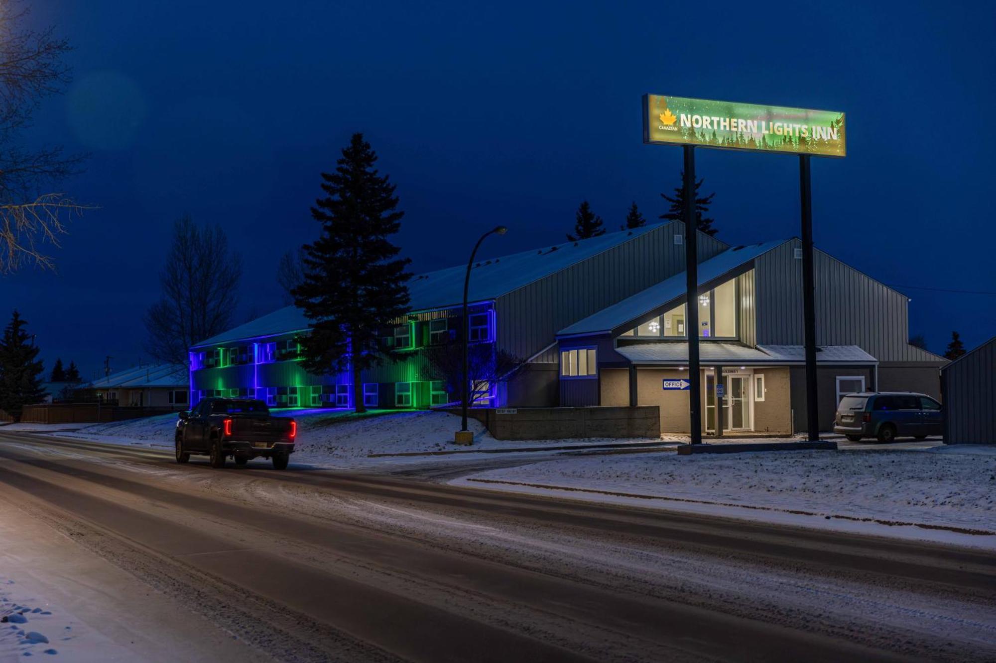 Northern Lights Inn Fort St. John Exterior photo