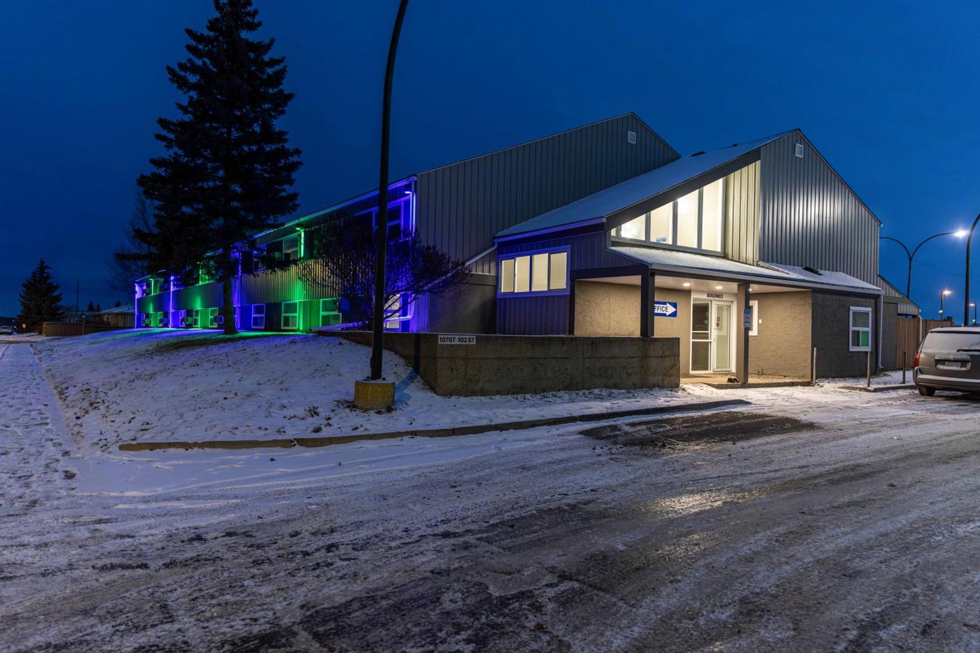 Northern Lights Inn Fort St. John Exterior photo