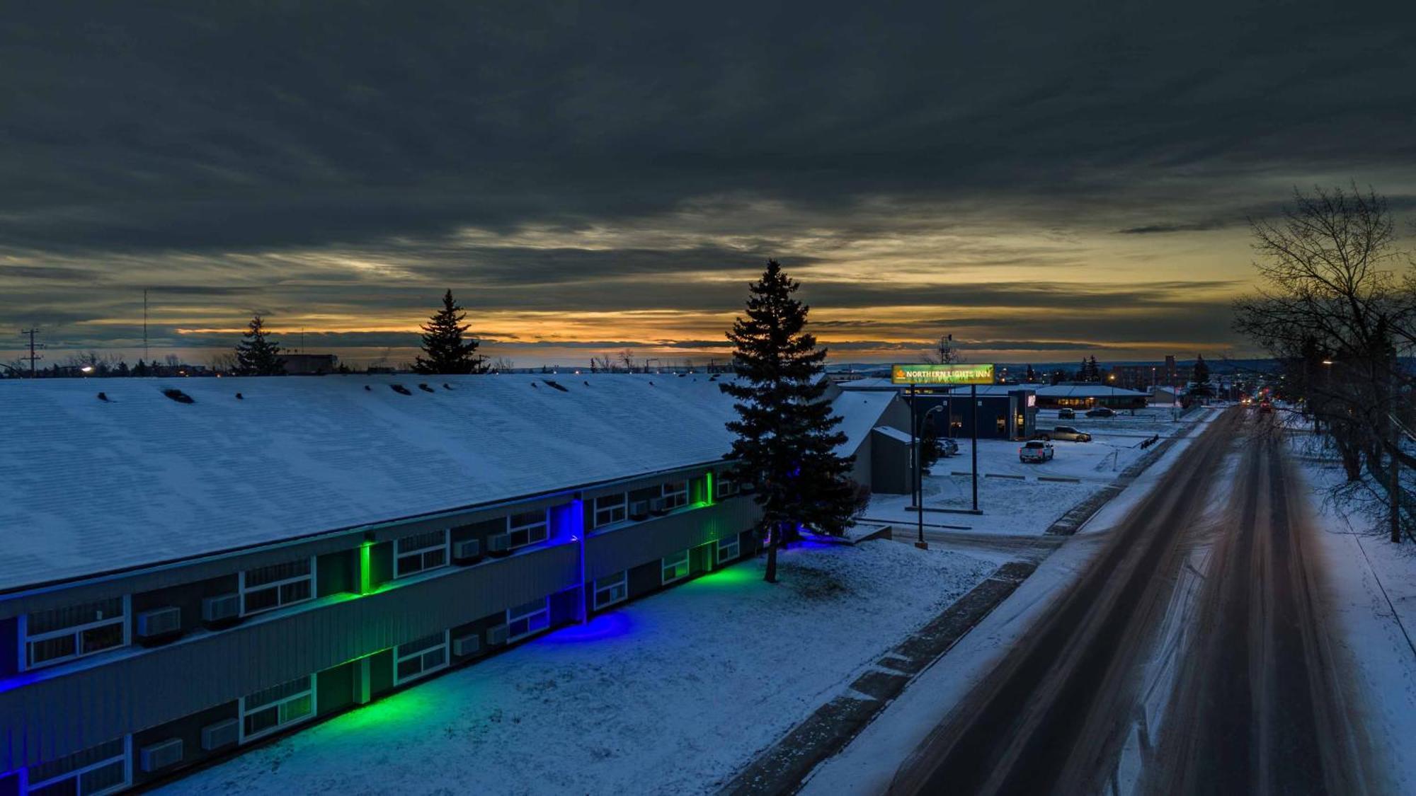 Northern Lights Inn Fort St. John Exterior photo